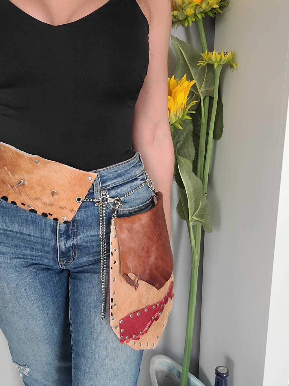 Leather Hip Pouch Belt with Spikes and Red Accent - Picture 2 of 9